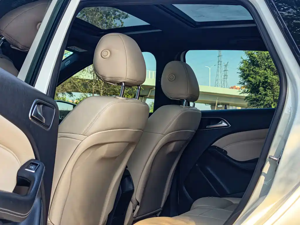 Mercedes-Benz B-Class — миниатюра 8