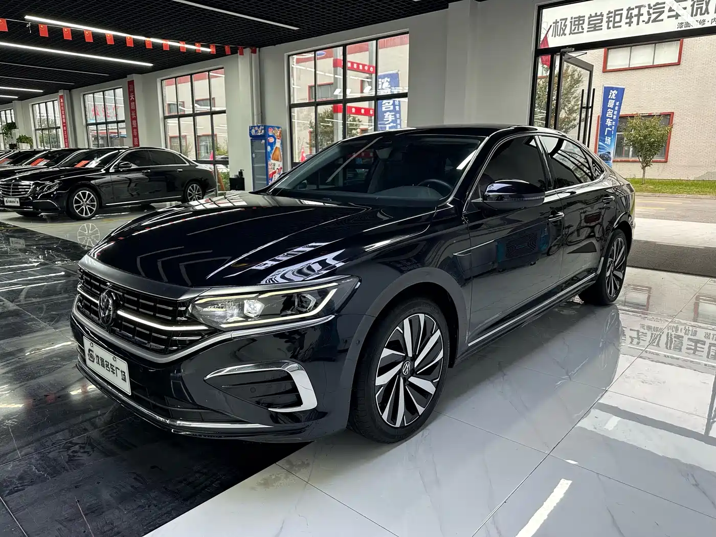 帕萨特 2024款 380TSI 豪华版 2024