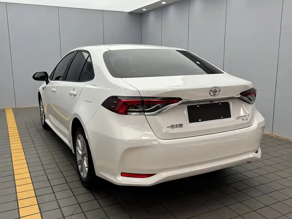 Toyota Corolla — миниатюра 4