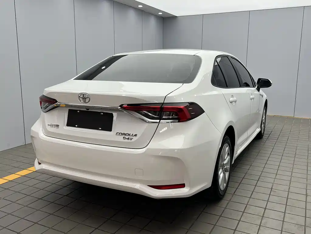 Toyota Corolla — миниатюра 6