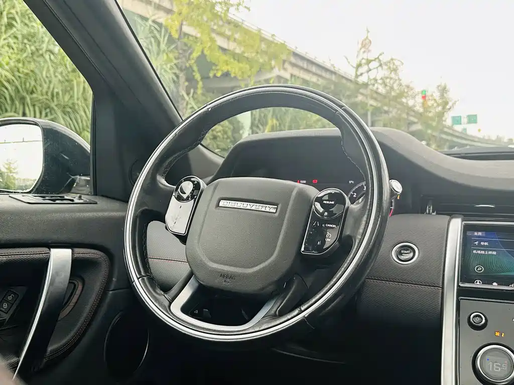 Land Rover Discovery Sport — миниатюра 12