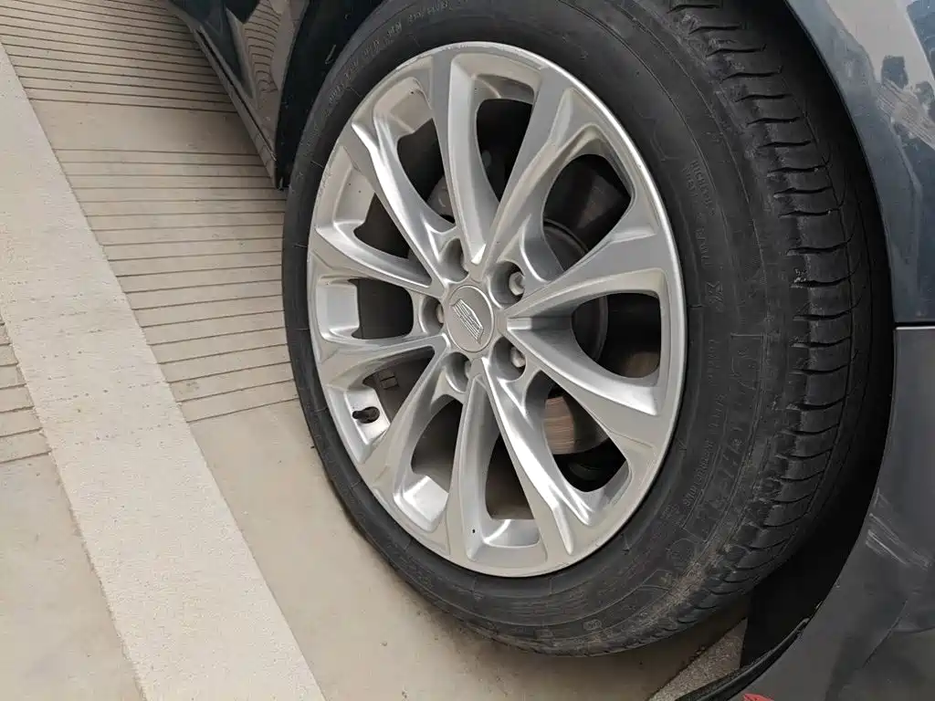 Cadillac CT5 — миниатюра 9