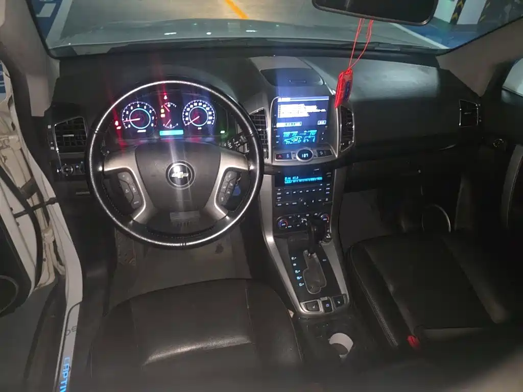 Chevrolet Captiva — миниатюра 10