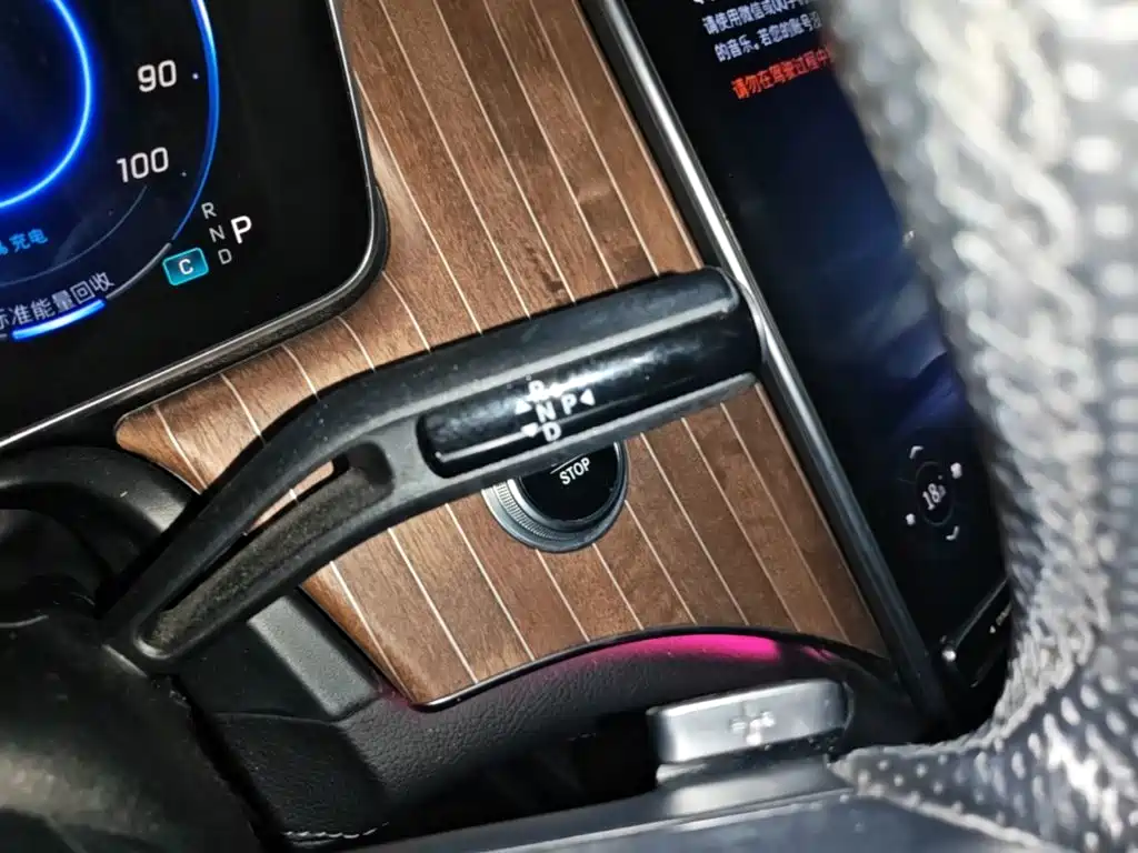 Mercedes-Benz EQE — миниатюра 19