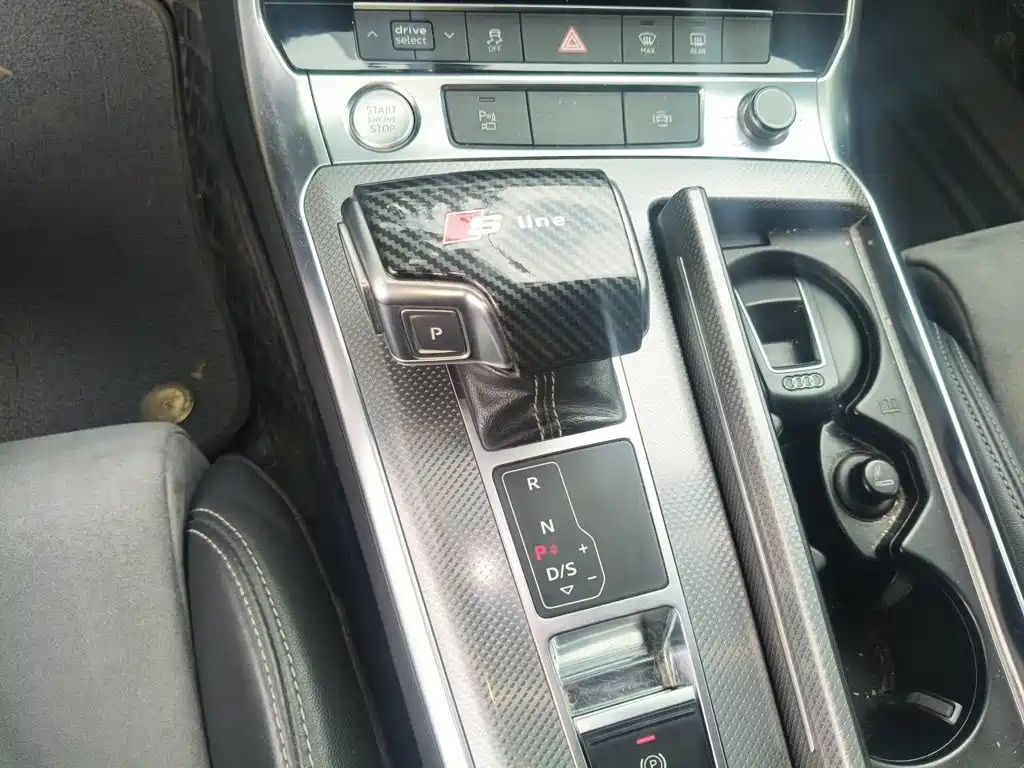 Audi A6L — миниатюра 7