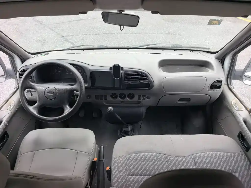 Ford Transit Classic — миниатюра 13