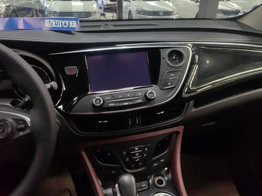 Buick Envision Plus — миниатюра 13