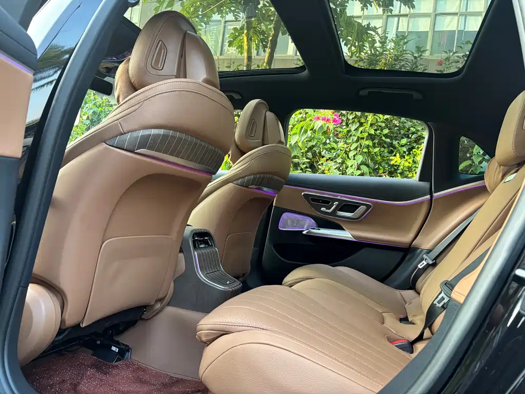 Mercedes-Benz E-Class — миниатюра 15