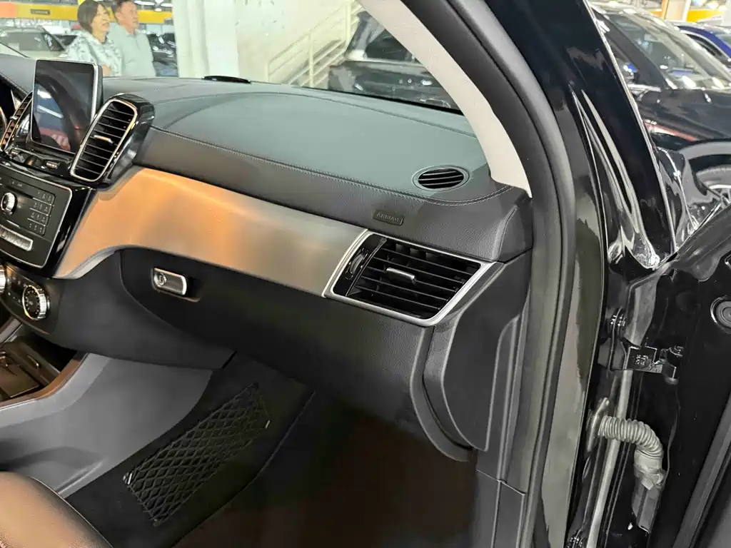 Mercedes-Benz GLE Coupe — миниатюра 24
