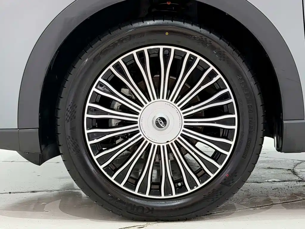 Chery Tiggo 8L — миниатюра 11