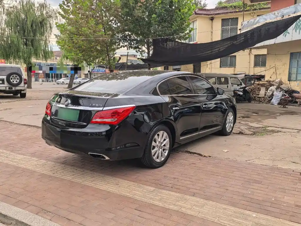 Buick LaCrosse — миниатюра 7