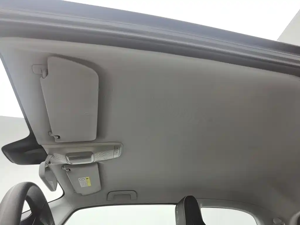 Baojun KiWi EV — миниатюра 14
