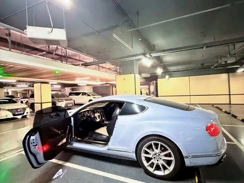 Bentley Continental — миниатюра 8