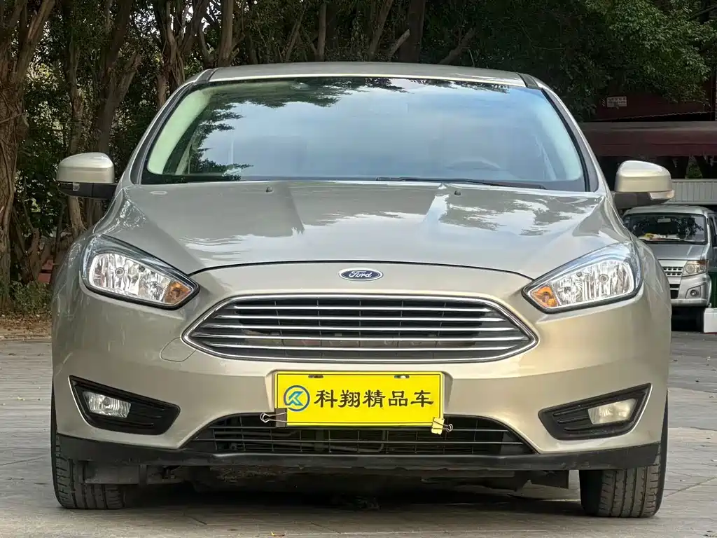 FORD FOX