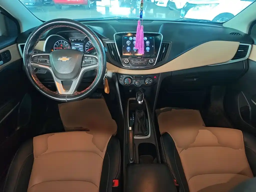 Chevrolet Monza — миниатюра 10