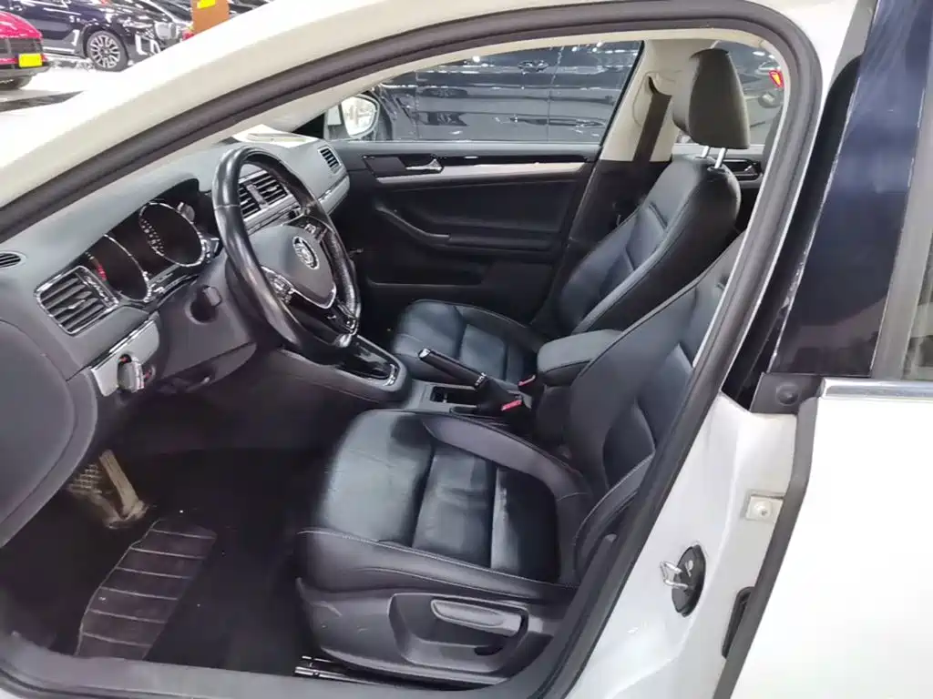 Volkswagen Sagitar — миниатюра 15