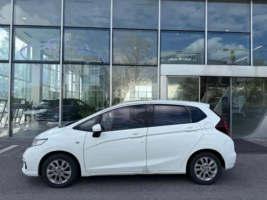 Honda Fit — миниатюра 3