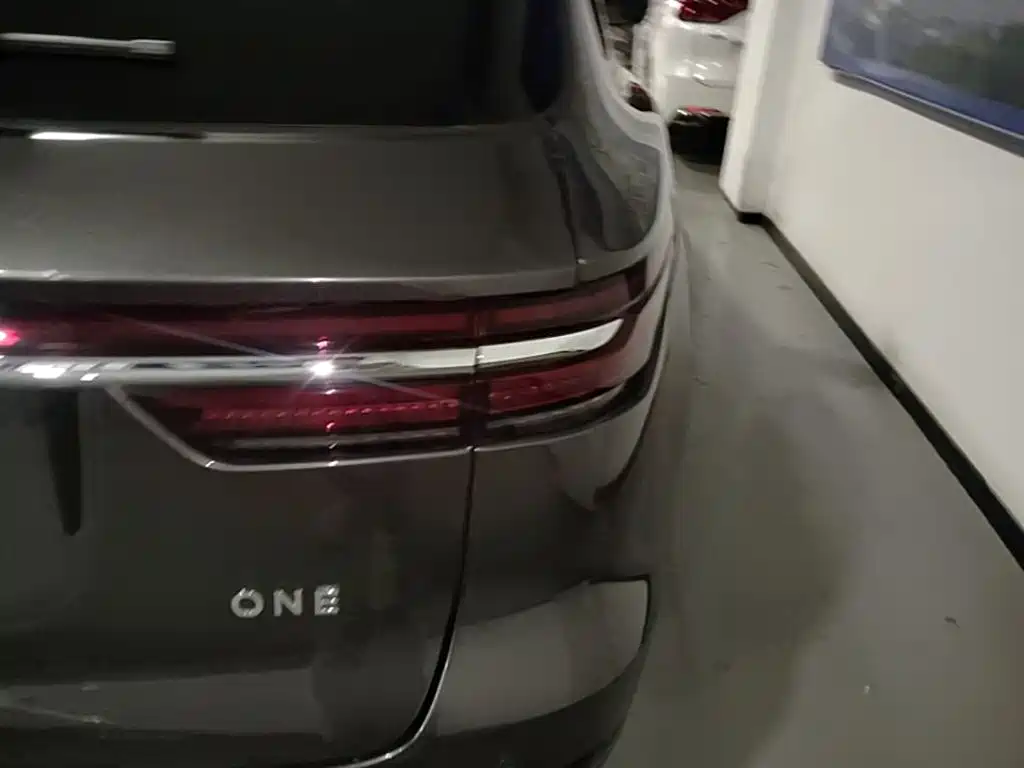 Li Auto Li ONE — миниатюра 8