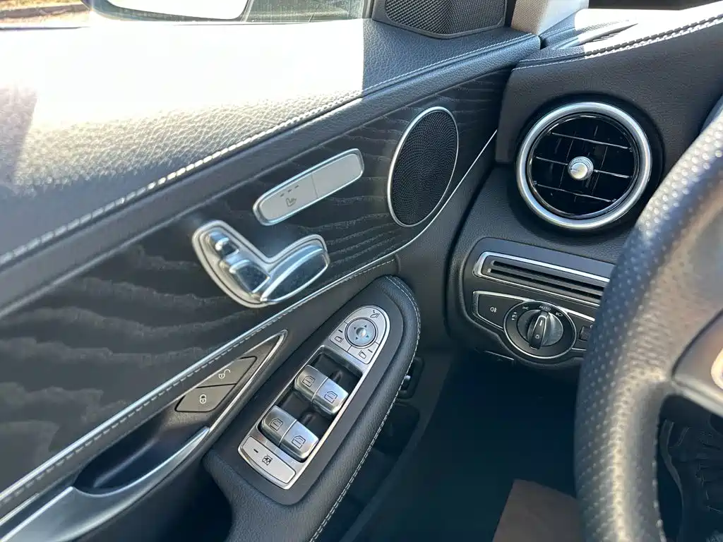 Mercedes-Benz C-Class — миниатюра 21