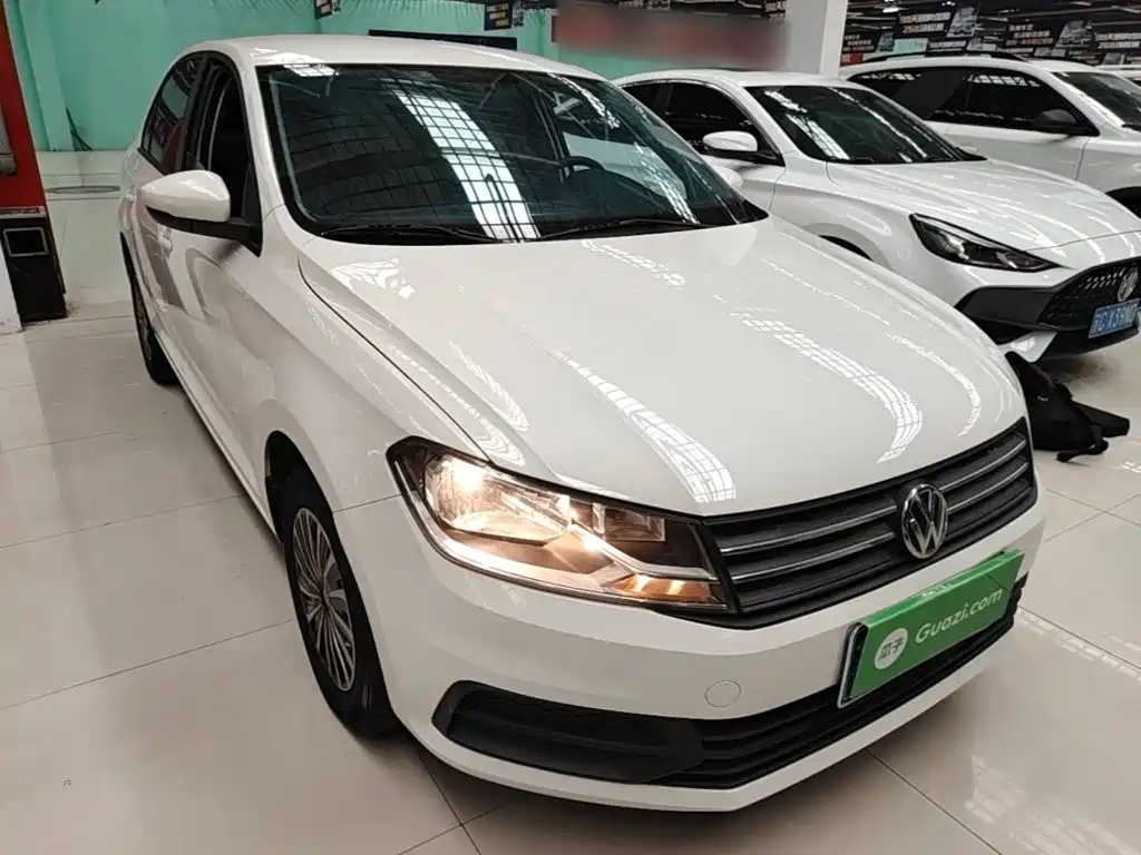 Volkswagen Santana — миниатюра 4