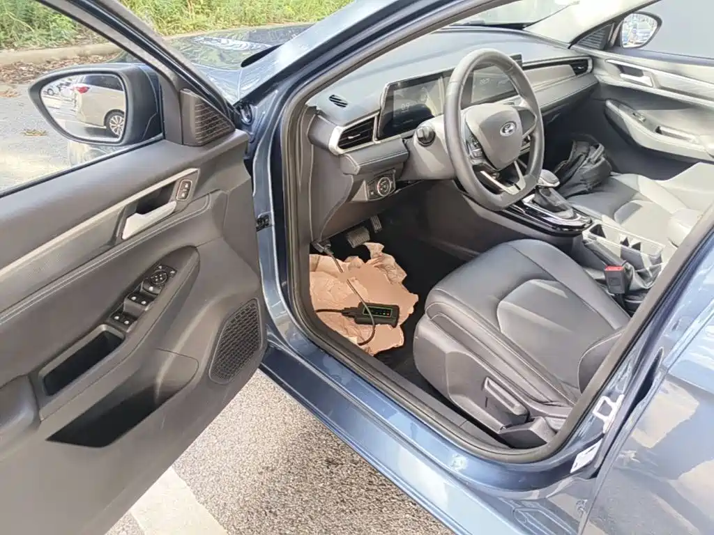 Ford Escort — миниатюра 16