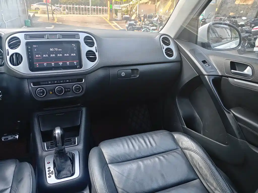 Volkswagen Tiguan — миниатюра 10
