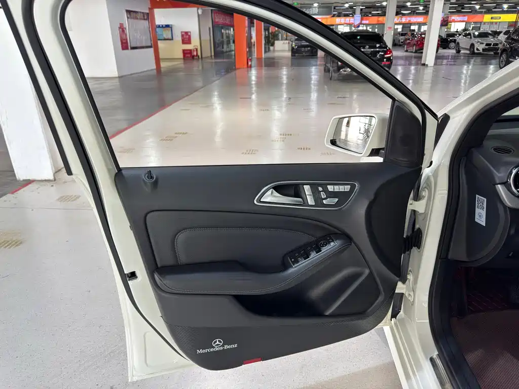 Mercedes-Benz B-Class — миниатюра 18