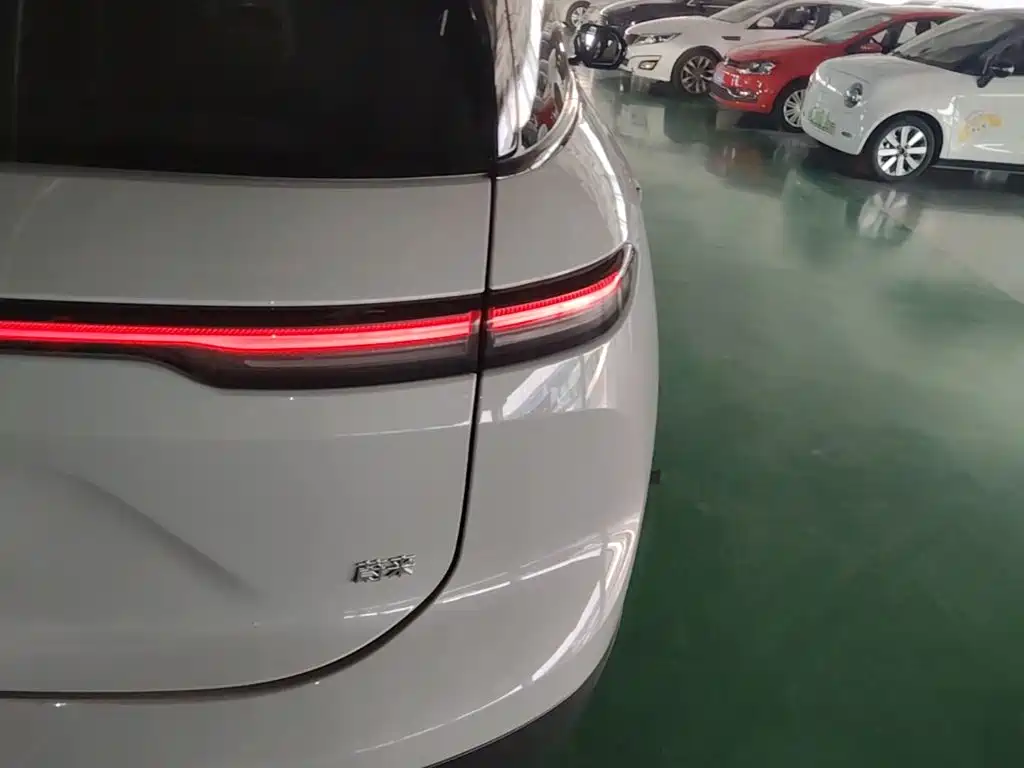 NIO ES6 — миниатюра 8