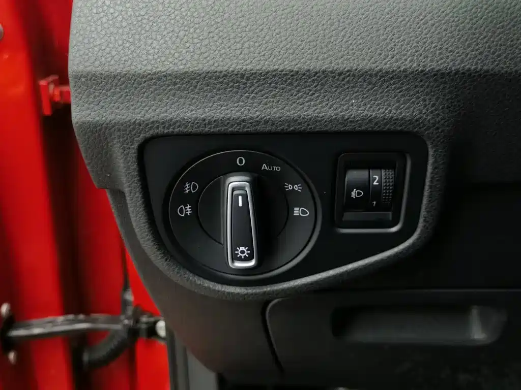 Volkswagen Golf Sportsvan — миниатюра 21