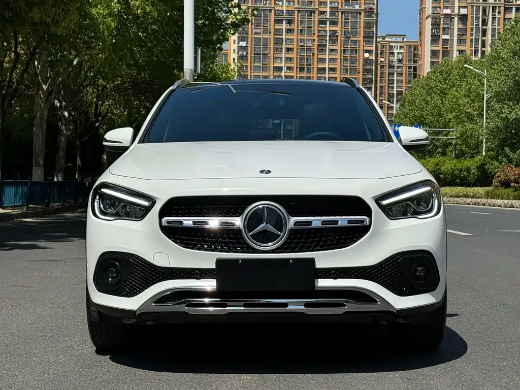 Mercedes-Benz GLA 2020