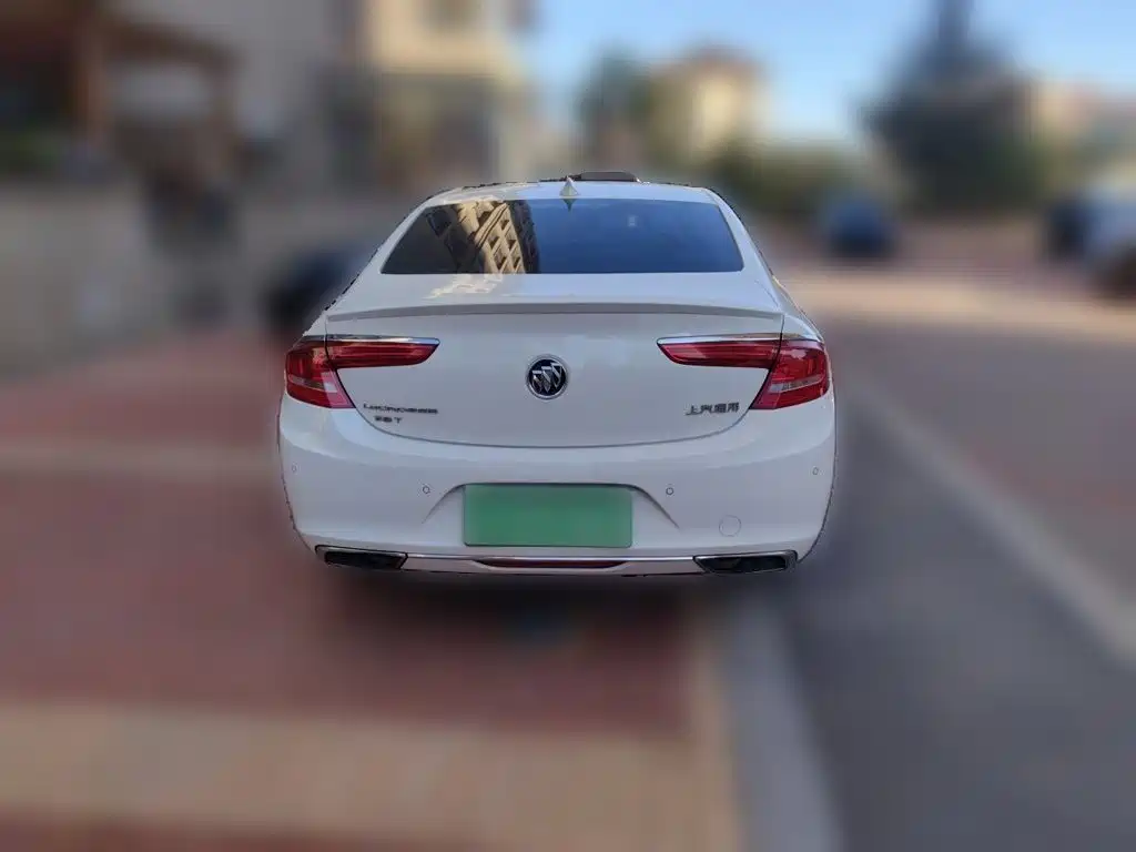 Buick LaCrosse — миниатюра 3