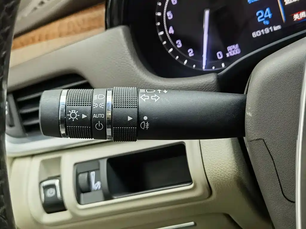 Cadillac XTS — миниатюра 21