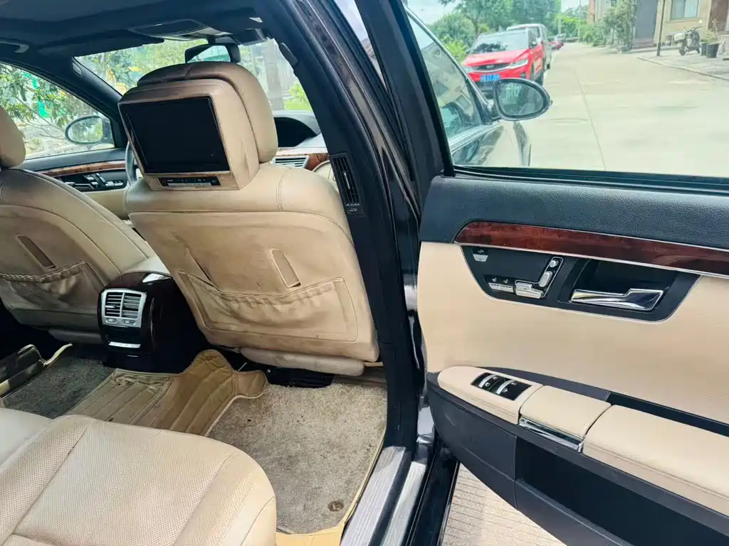 Mercedes-Benz S-Class — миниатюра 7