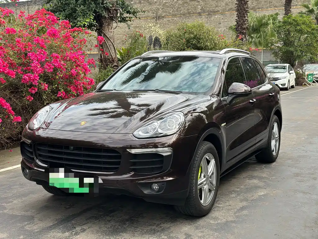 PORSCHE CAYENNE NEW ENERGY