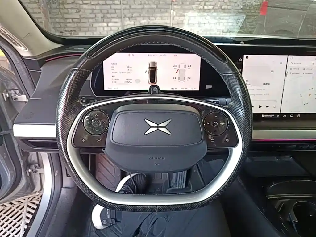 XPeng P7 — миниатюра 11