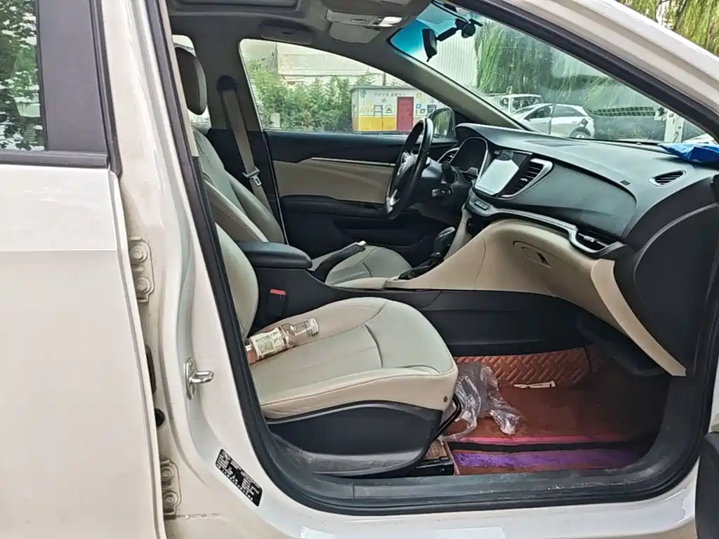 Buick Excelle — миниатюра 25