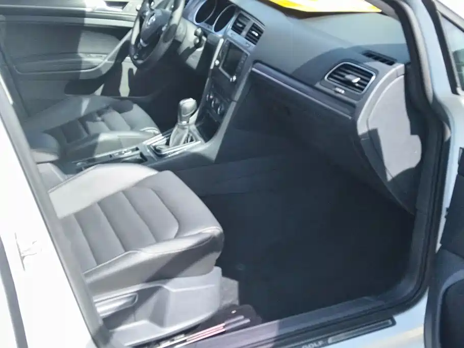 Volkswagen Golf — миниатюра 8