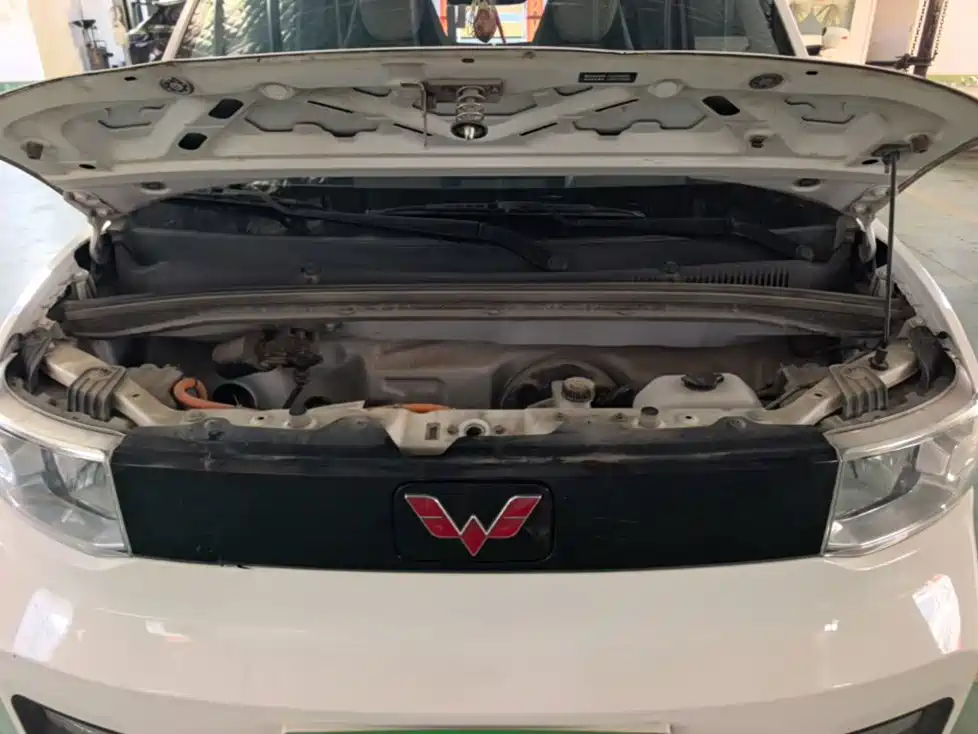 Wuling MINIEV — миниатюра 20