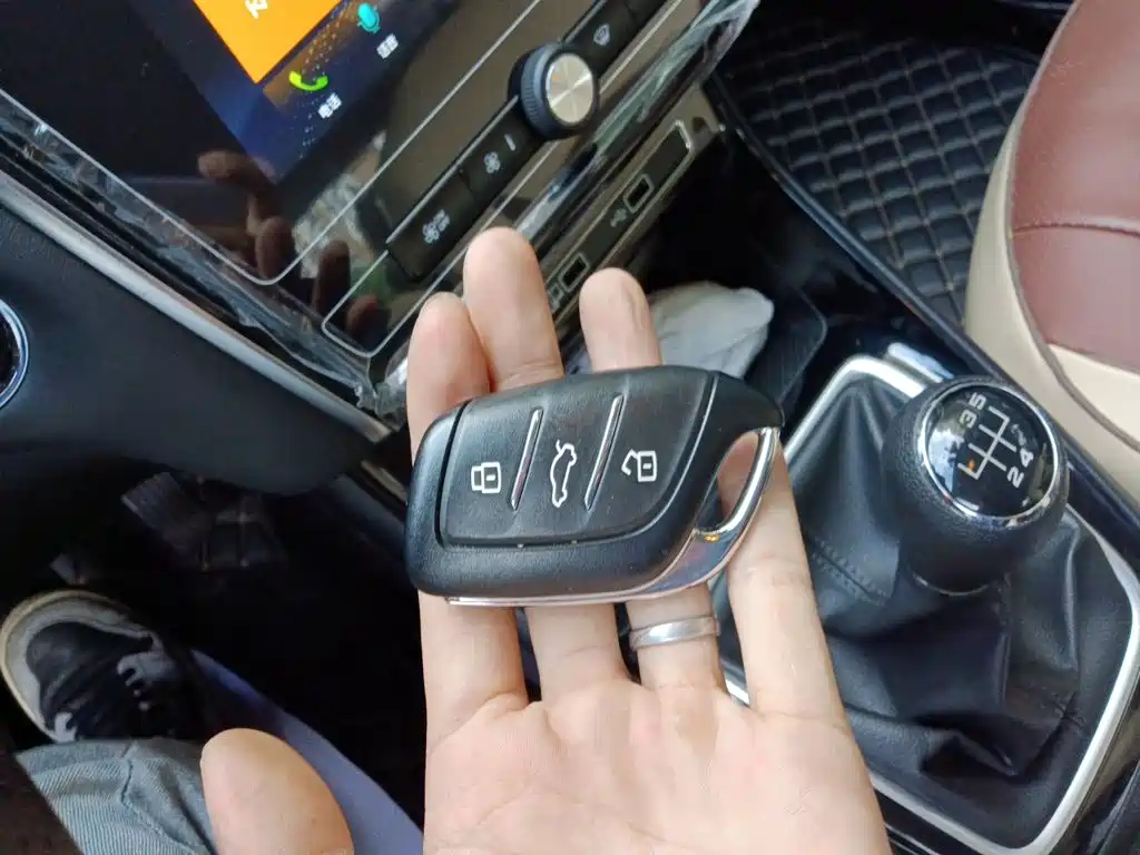 Roewe i5 — миниатюра 12