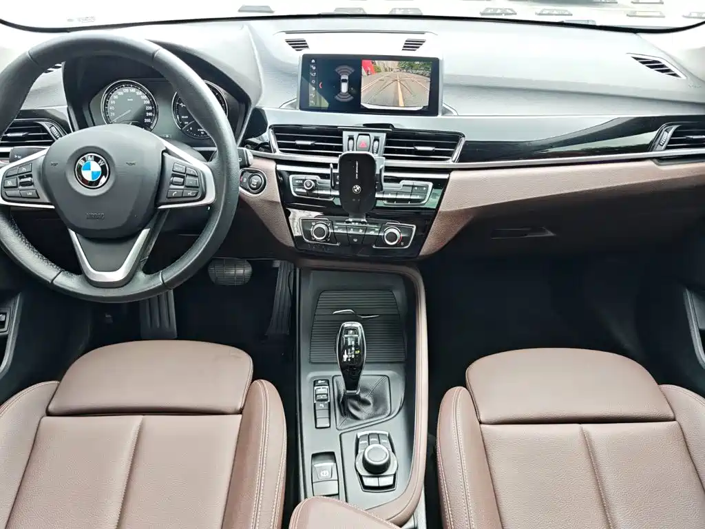 BMW X1 - фото 17