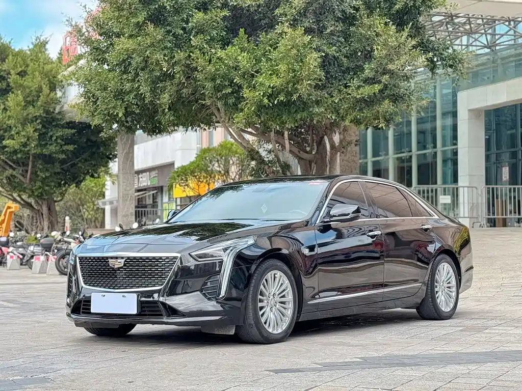 CADILLAC CT6