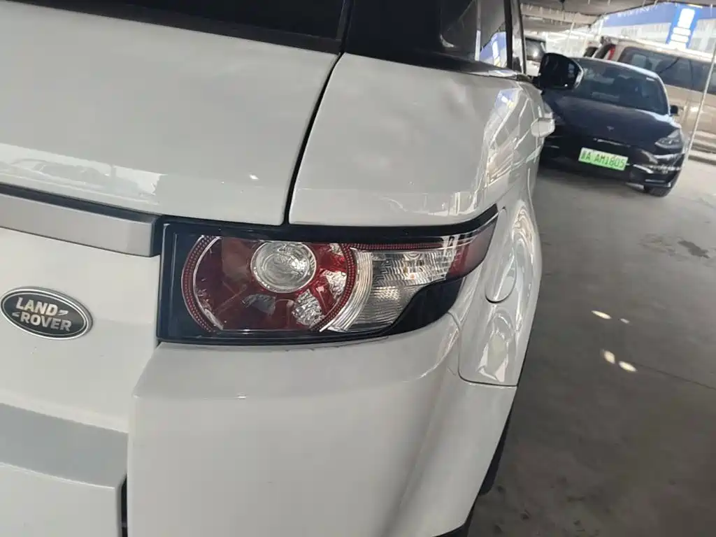 Land Rover Evoque (Import) — миниатюра 8