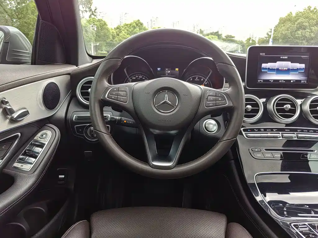 Mercedes-Benz GLC — миниатюра 24