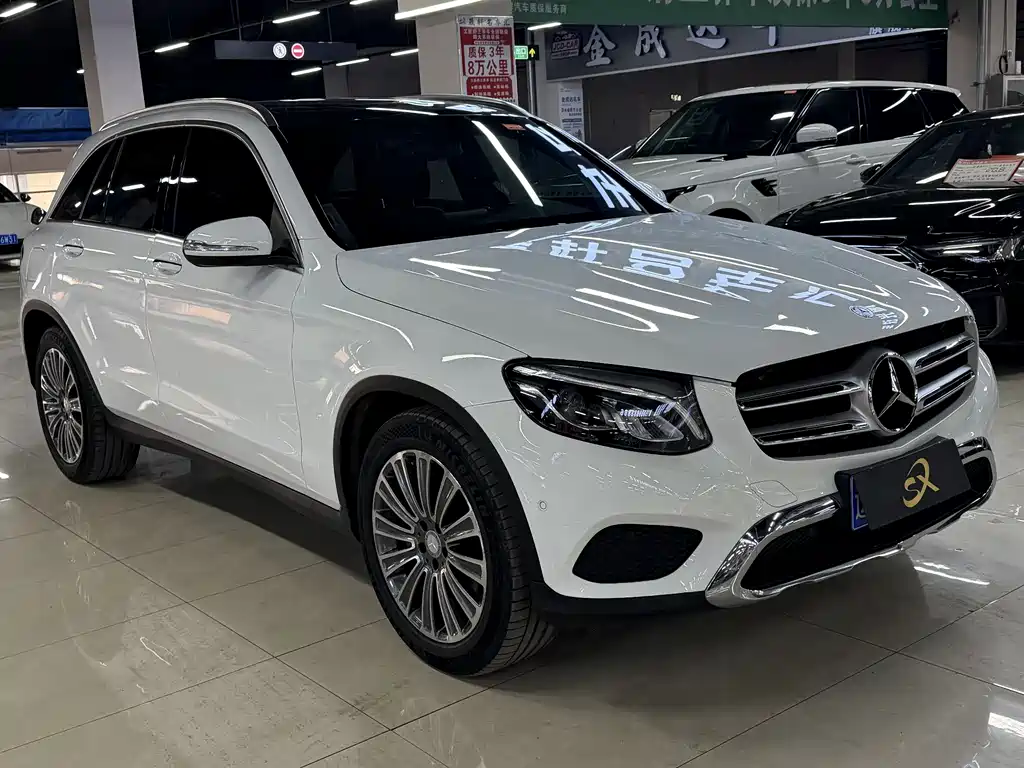 MERCEDES-BENZ GLC