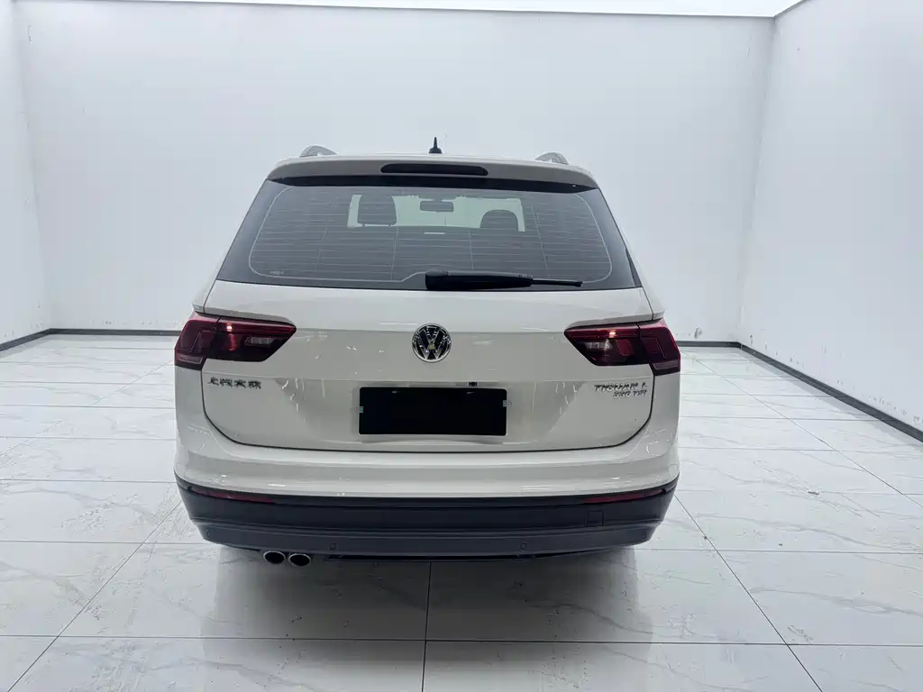 Volkswagen Tiguan L — миниатюра 11