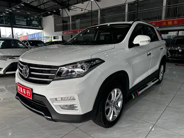 Dongfeng Fengon Fengon S560