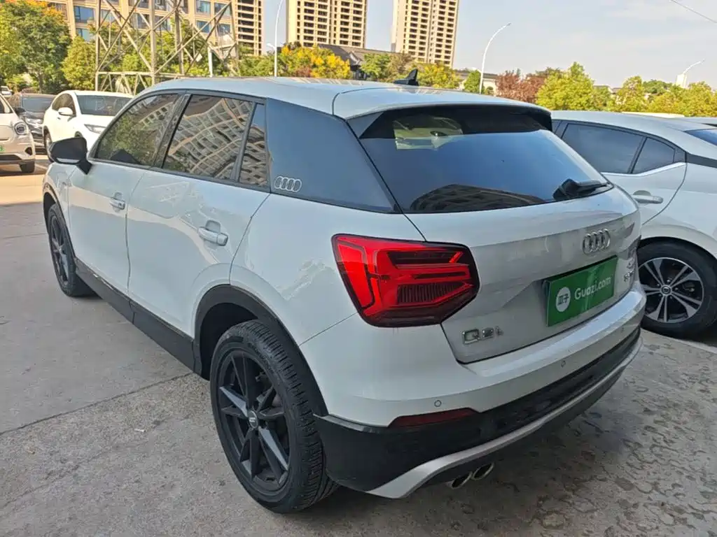 Audi Q2L — миниатюра 5