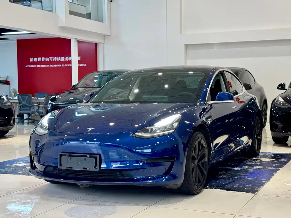 Tesla Model 3 2020