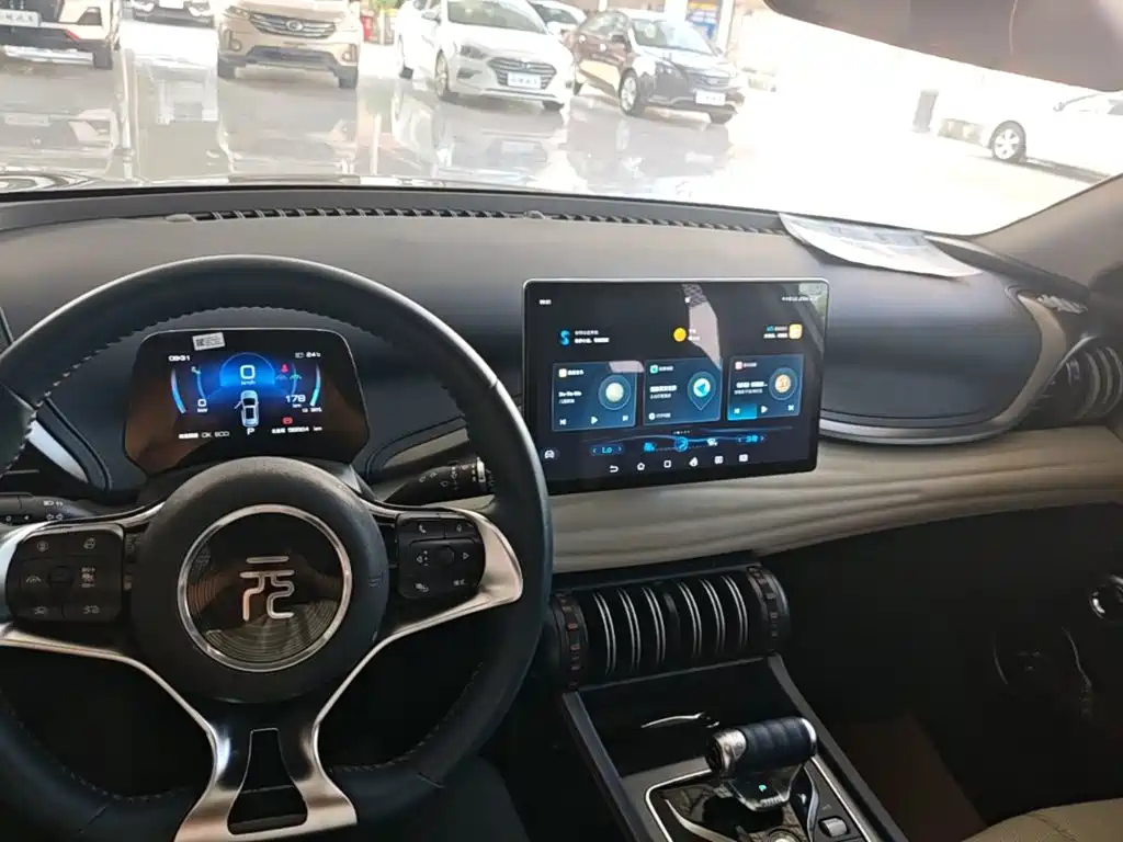 BYD Yuan Plus — миниатюра 10
