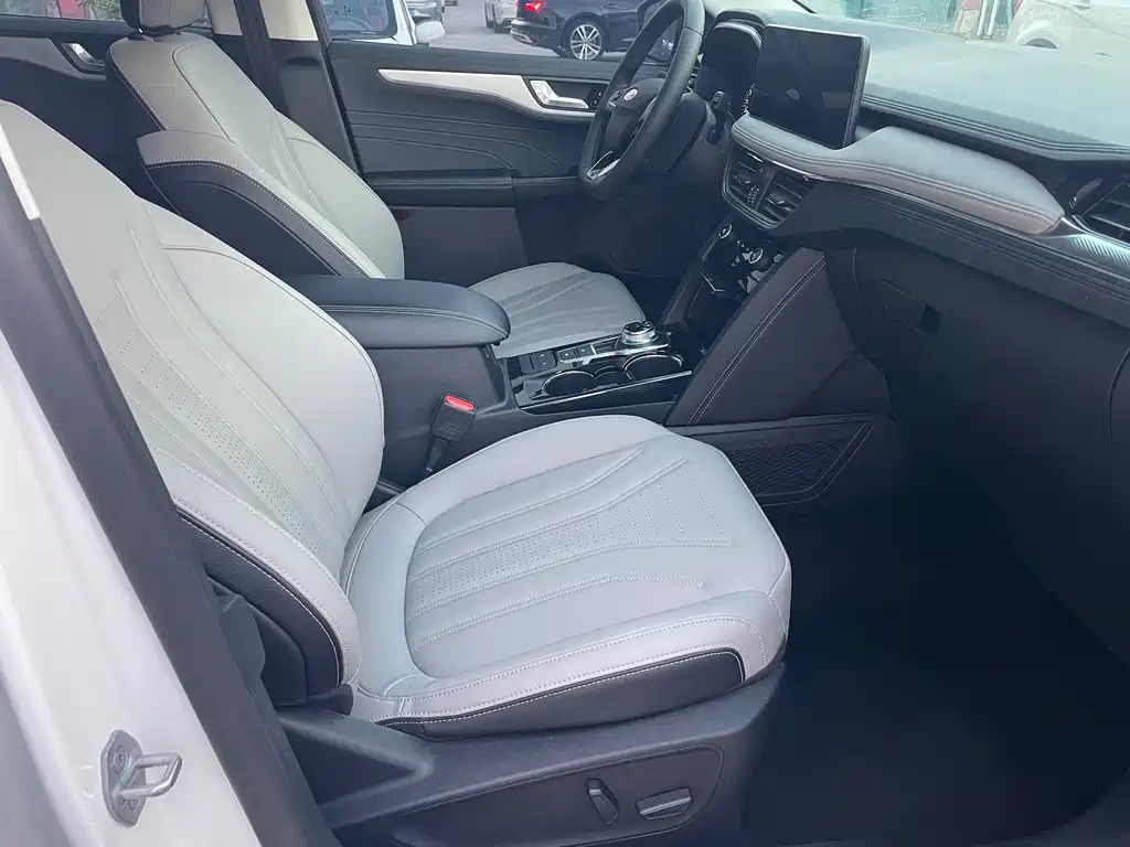 Ford Escape — миниатюра 13